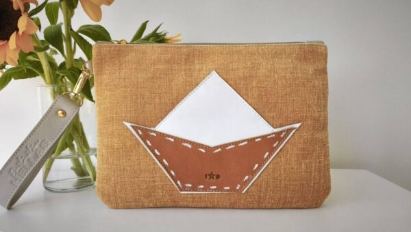 DESTINATION HELLAS / KARAVAKI POUCH